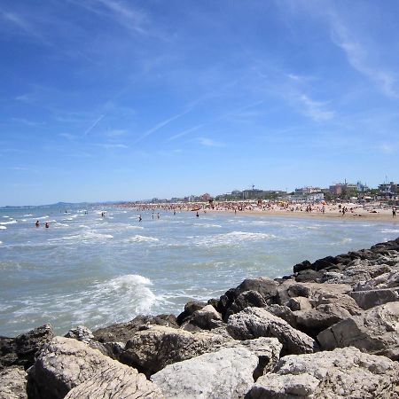 Hotel Villa Donati Viserbella di Rimini Екстер'єр фото